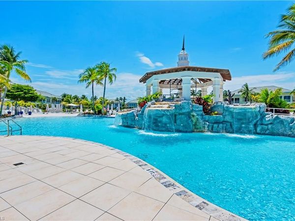 275 Indies WAY, Unit 901, NAPLES, FL 34110