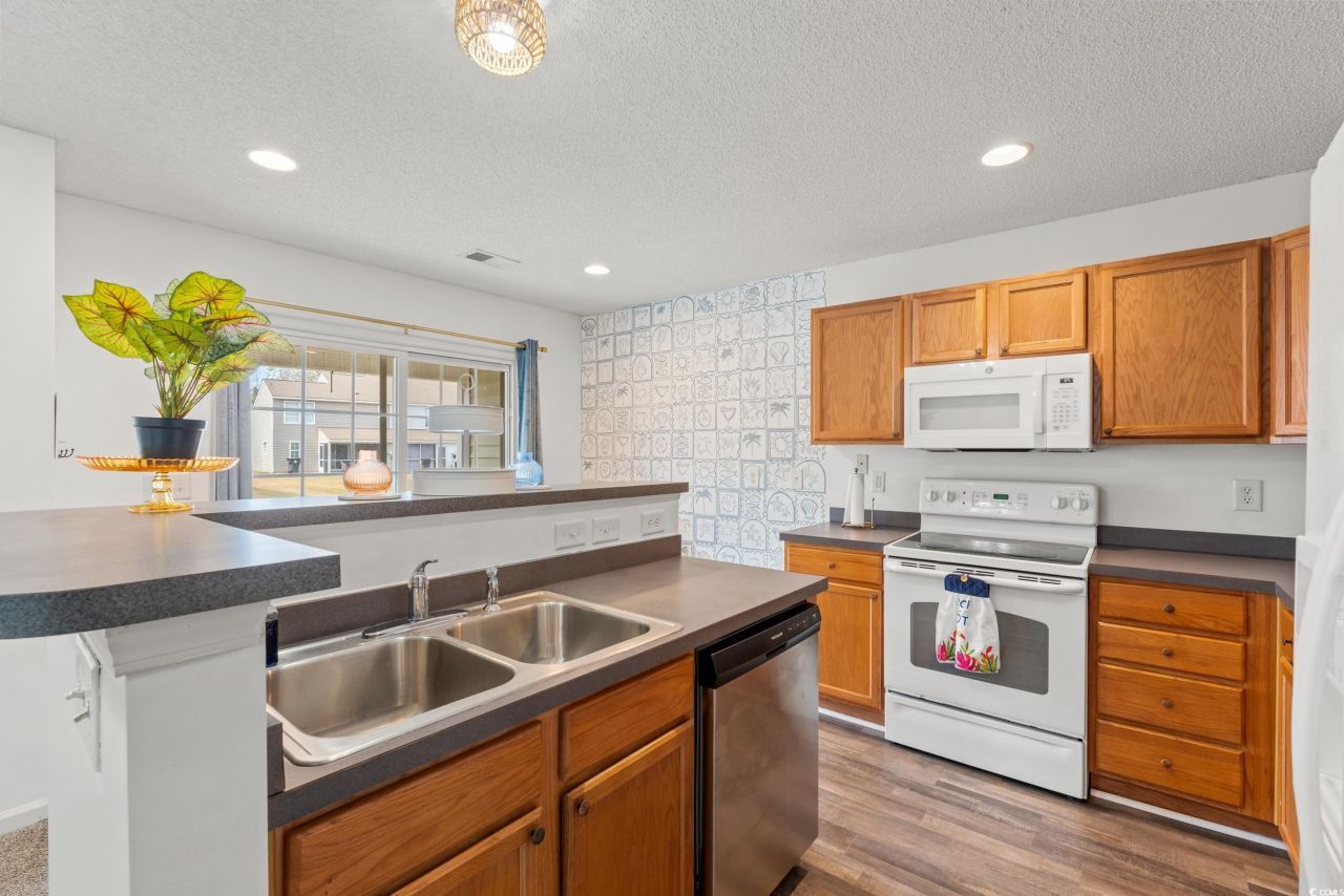 270 Seabert Rd. Photo 5