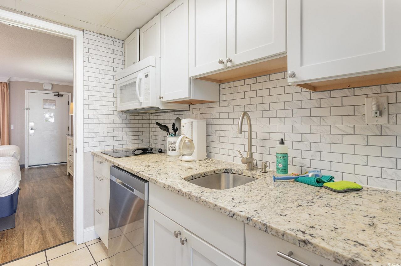 6900 N Ocean Blvd. Photo 9