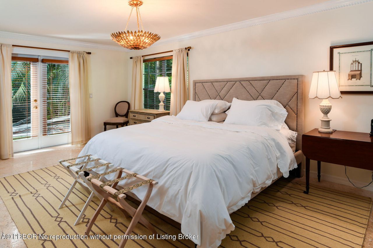 222 Miraflores Drive, Palm Beach, FL 33480 Photo