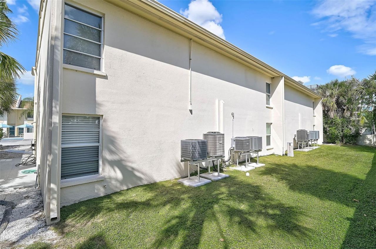 5950 Midnight Pass Road, Unit 101, Sarasota, FL 34242 Photo