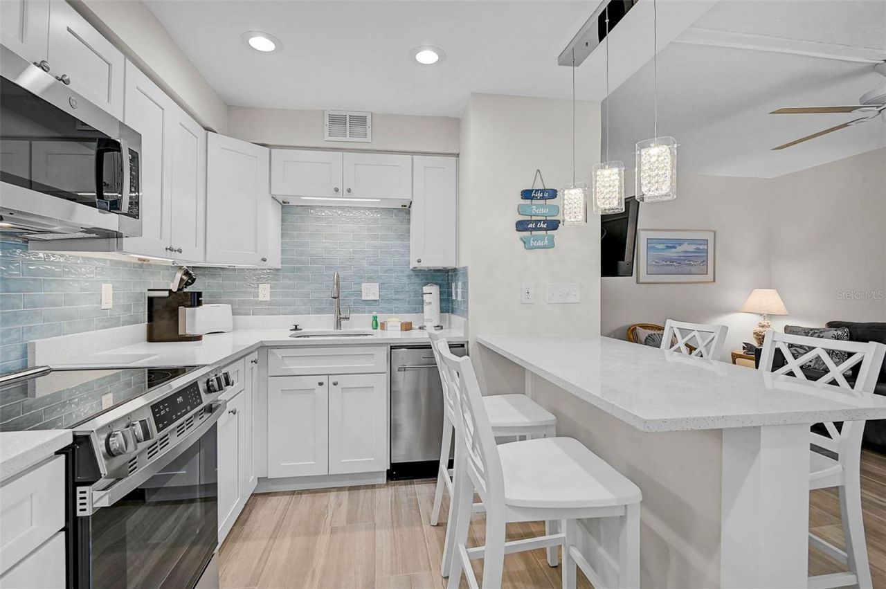 5950 Midnight Pass Road, Unit 101, Sarasota, FL 34242 Photo