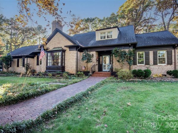 322 Valley Stream Road, Statesville, NC 28677