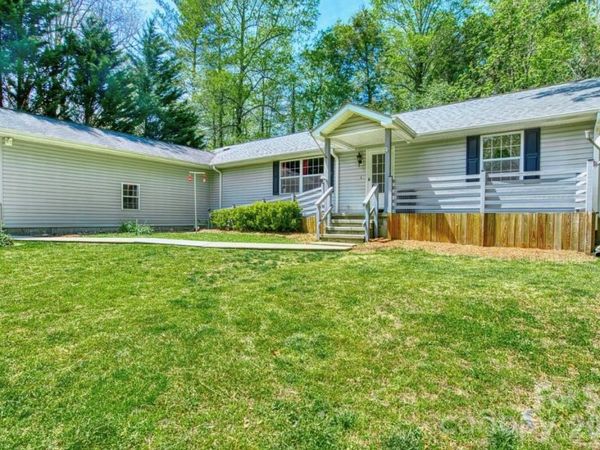 107 Sugar Mill Woods Drive, Zirconia, NC 28790