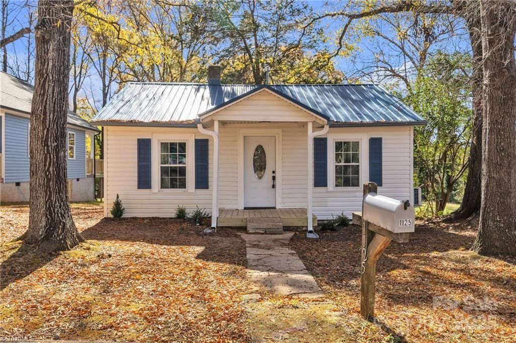 1125 Wilmington Avenue, Statesville, NC 28677 Main Photo