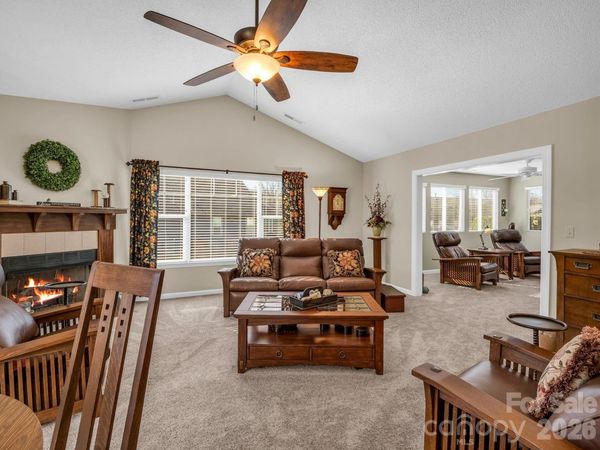 53 Barn Owl Way, Hendersonville, NC 28792