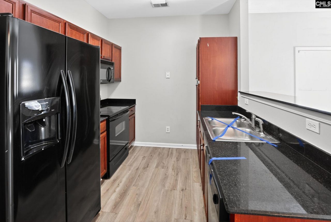 105 Whitton Court Photo 15