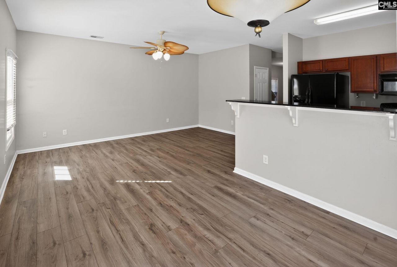 105 Whitton Court Photo 18