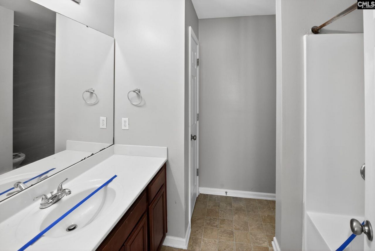 105 Whitton Court Photo 23