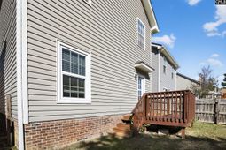 105 Whitton Court photo 4