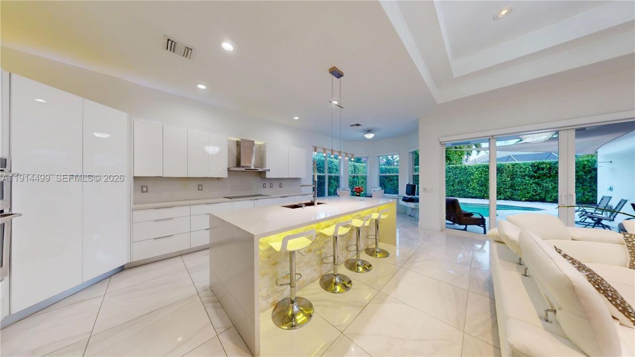 1946 Harbor View Cir, Weston, FL 33327 Photo