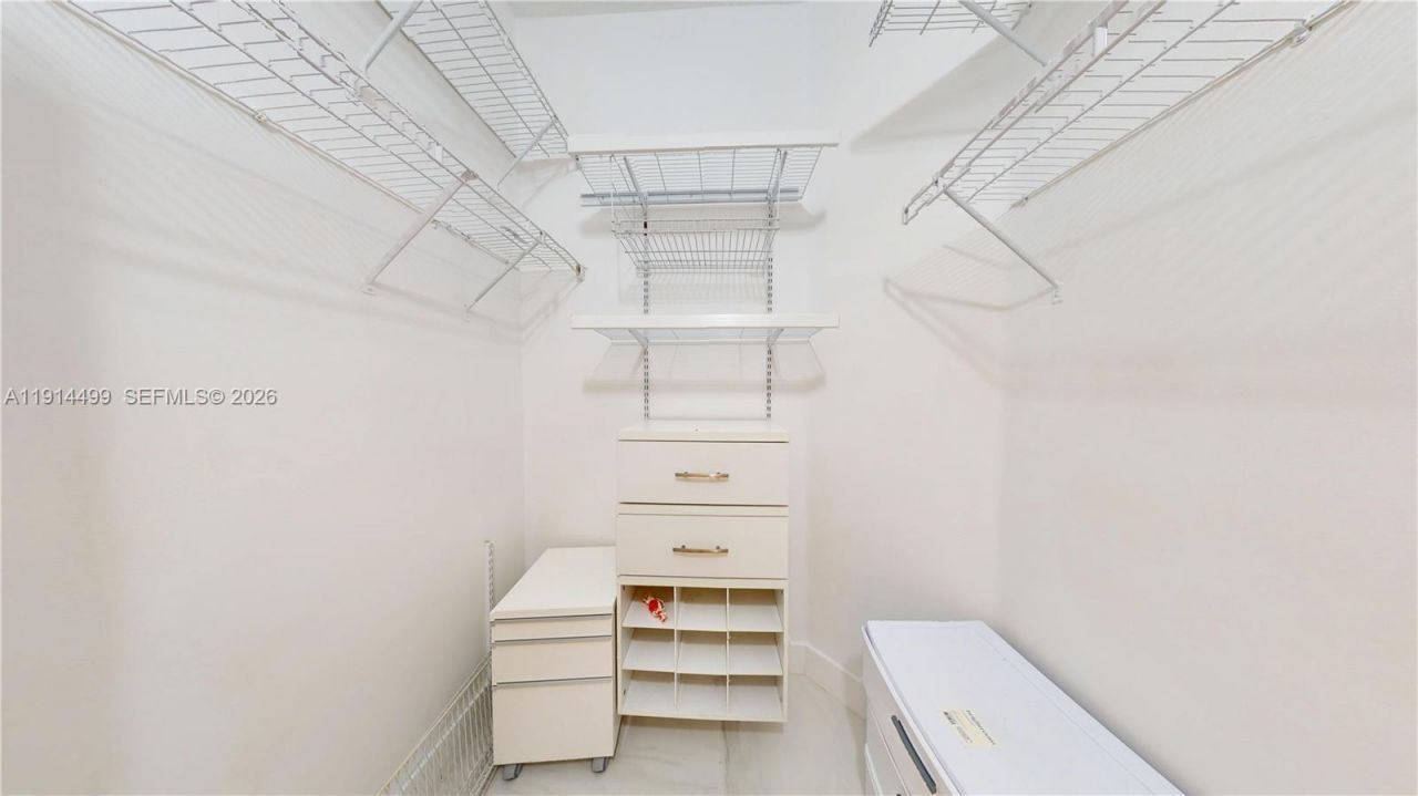 1946 Harbor View Cir, Weston, FL 33327 Photo