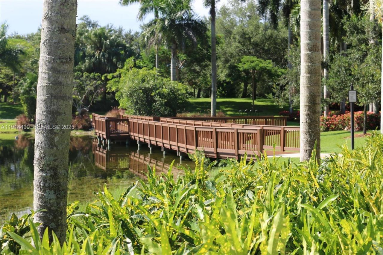 1946 Harbor View Cir, Weston, FL 33327 Photo