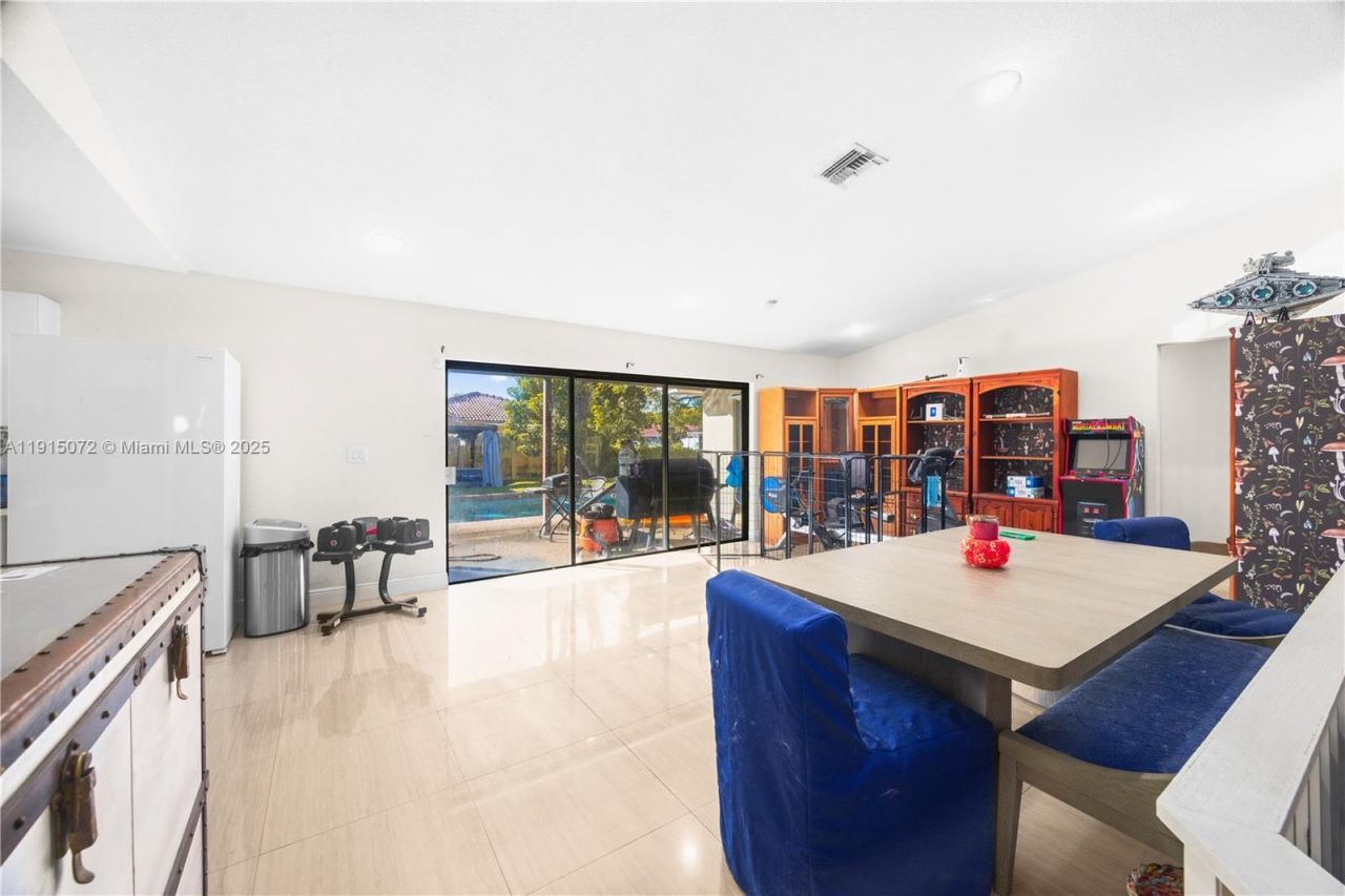 284 NW 92nd Ave, Coral Springs, FL 33071 Photo