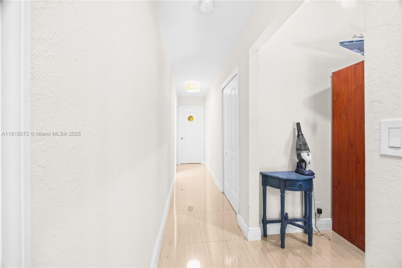 284 NW 92nd Ave, Coral Springs, FL 33071 Photo