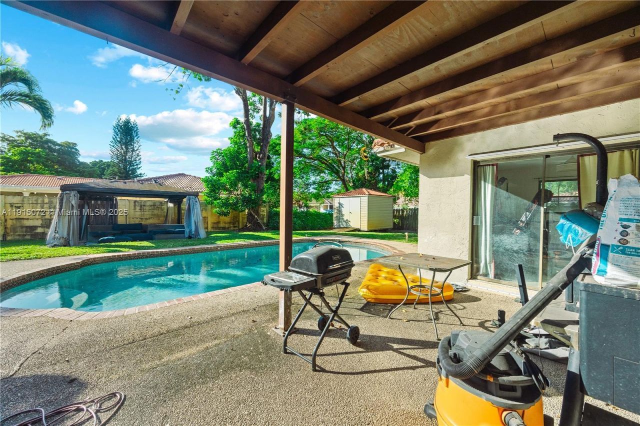 284 NW 92nd Ave, Coral Springs, FL 33071 Photo