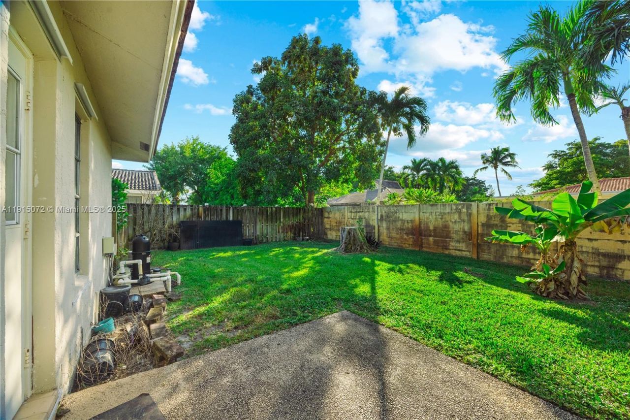 284 NW 92nd Ave, Coral Springs, FL 33071 Photo