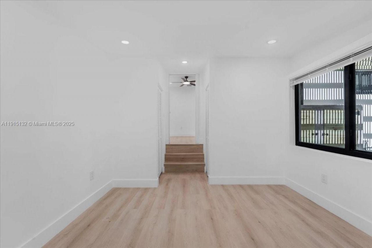 5220 SW 6 St, Miami, FL 33134 Photo