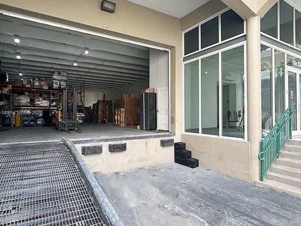 10200 NW 25th St, Unit 113, Doral, FL 33172