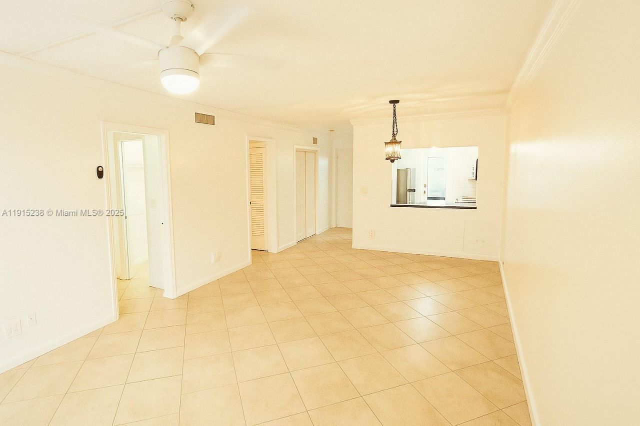 1100 Pine Dr, Unit 106, Pompano Beach, FL 33060 Photo