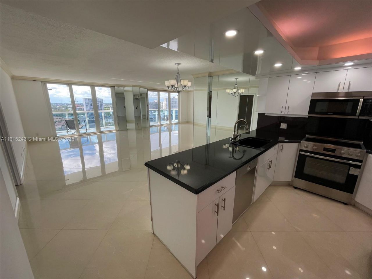 3800 S Ocean Dr, Unit 1823, Hollywood, FL 33019 Photo