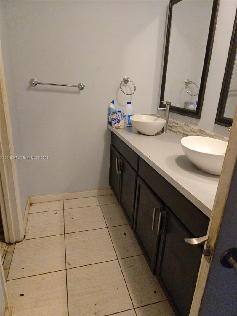 1524 NW 56th Ave, Unit 7, Lauderhill, FL 33313 Photo
