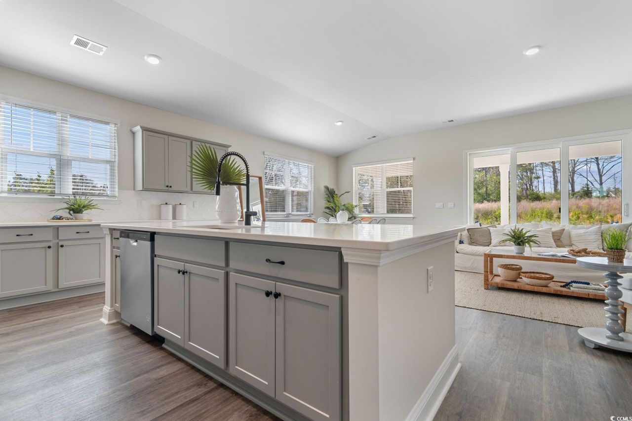 250 Bantry Ln. Photo 10