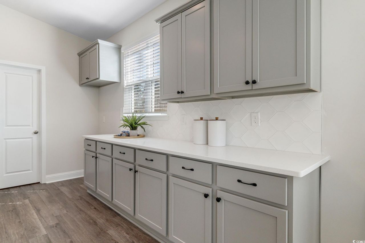 250 Bantry Ln. Photo 9