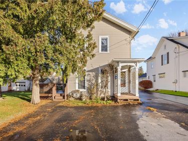 17 Jackson Street, Lyons, NY 14489