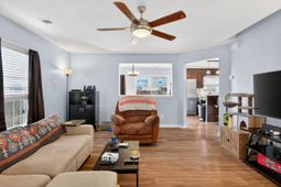 539 Holiday Drive photo 4