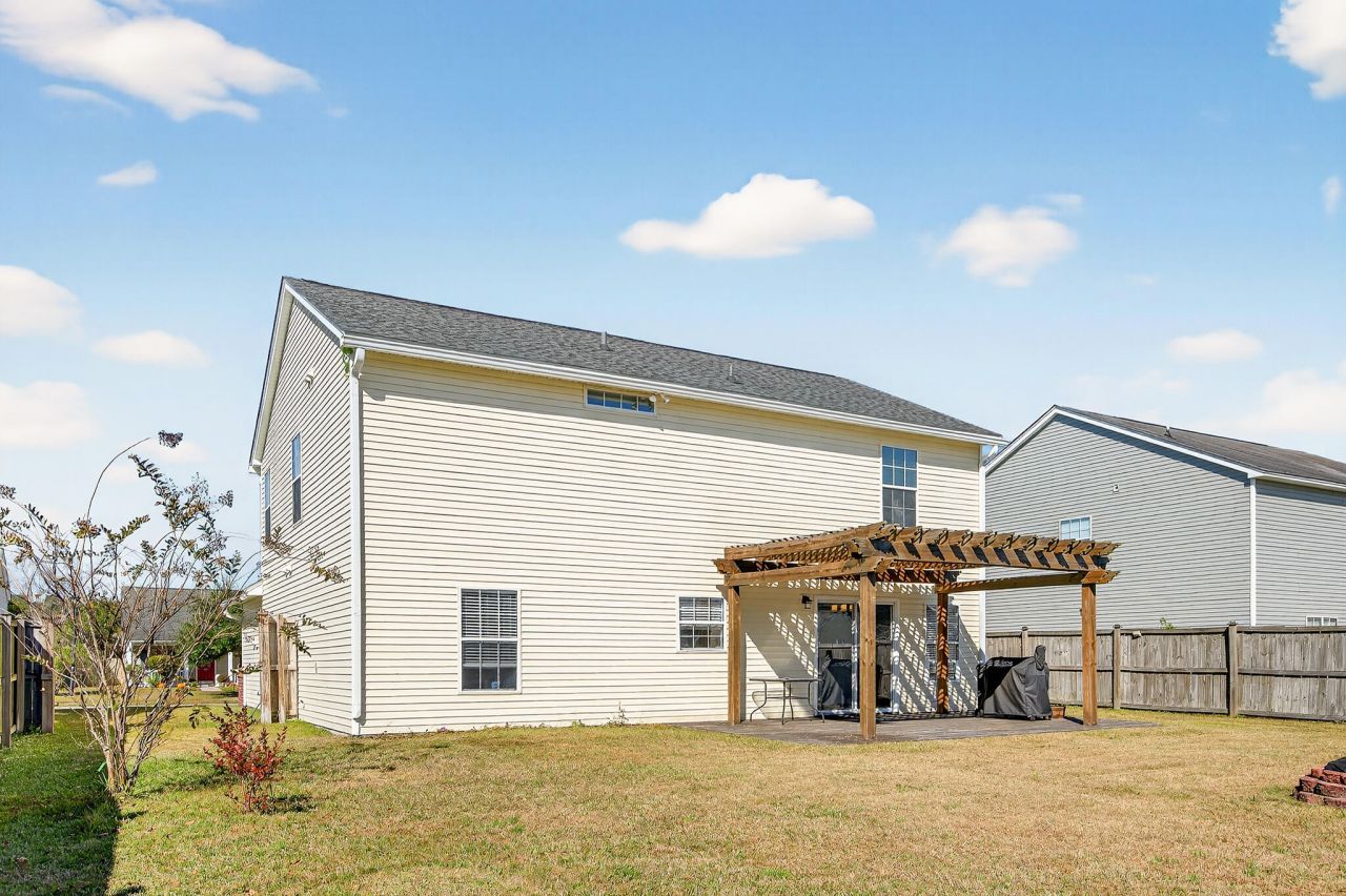 539 Holiday Drive Photo 30