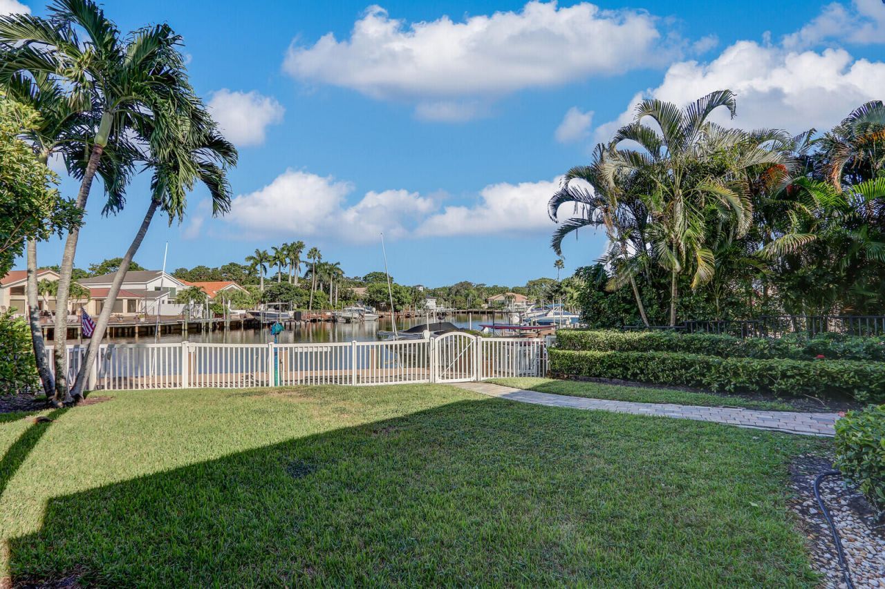2211 Marseille Drive, Palm Beach Gardens, FL 33410 Photo
