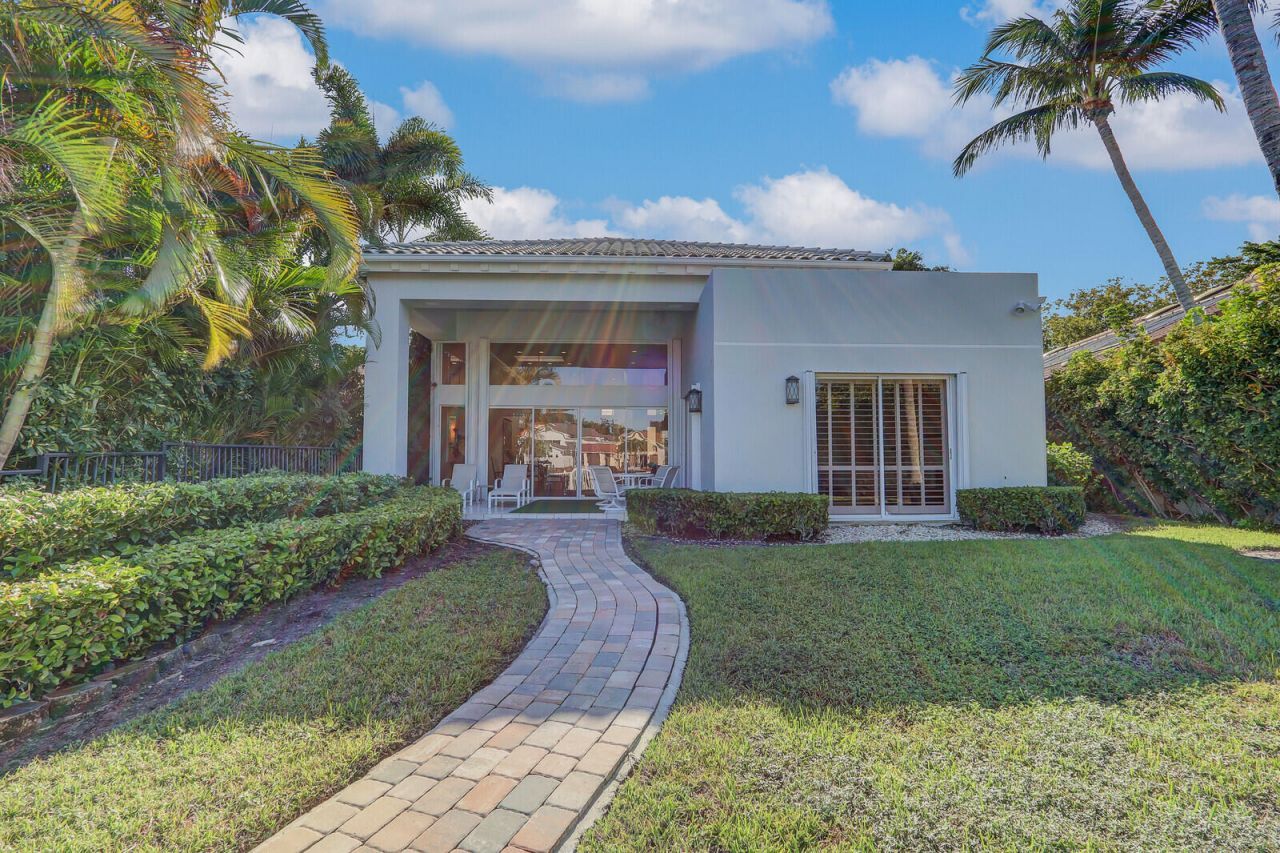 2211 Marseille Drive, Palm Beach Gardens, FL 33410 Photo