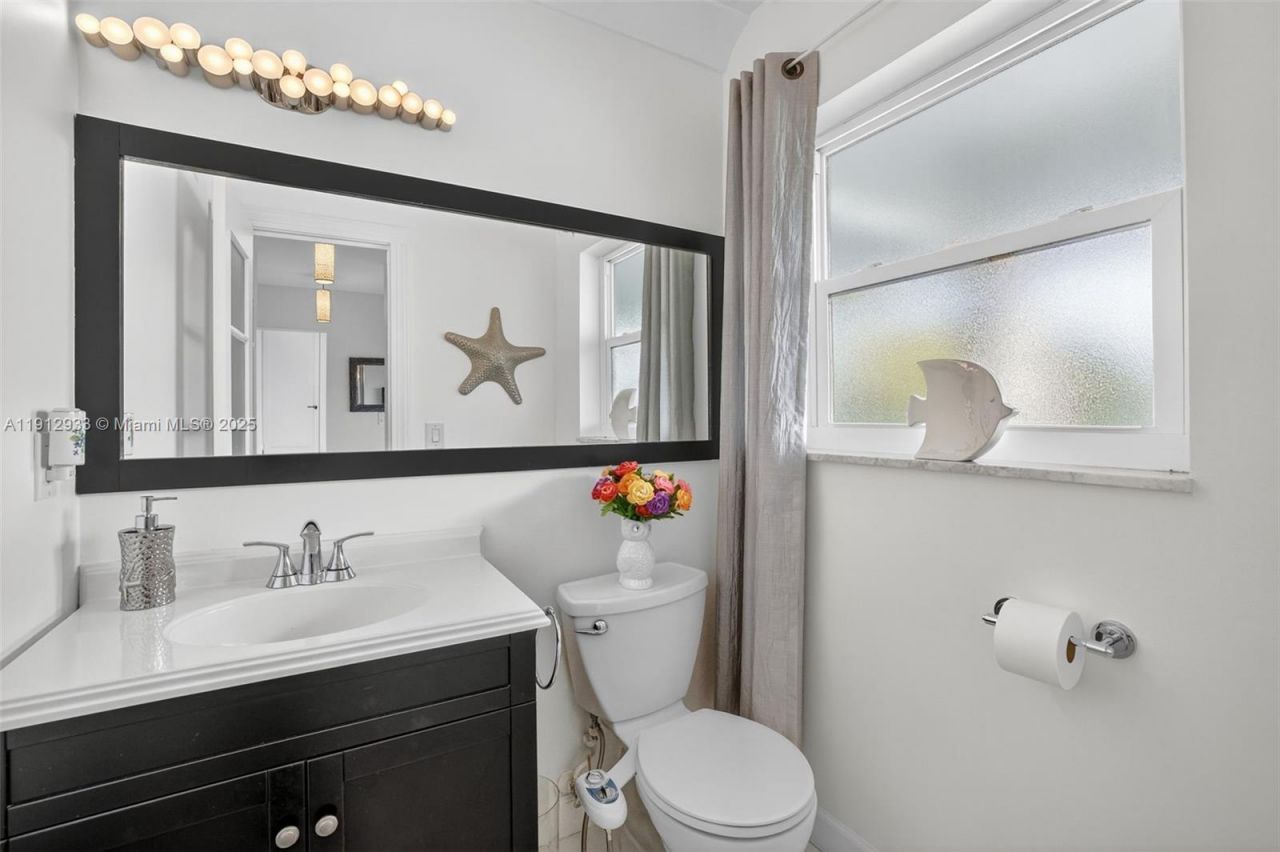 7817 Golf Cir Dr, Unit 305, Margate, FL 33063 Photo