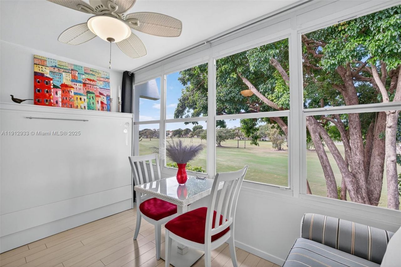 7817 Golf Cir Dr, Unit 305, Margate, FL 33063 Photo