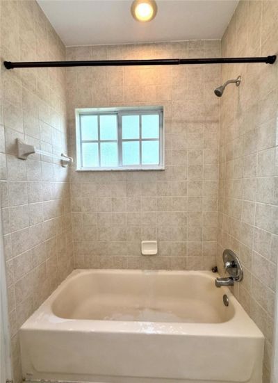 500 7th Square, Unit 102, Vero Beach, FL 32962 Photo