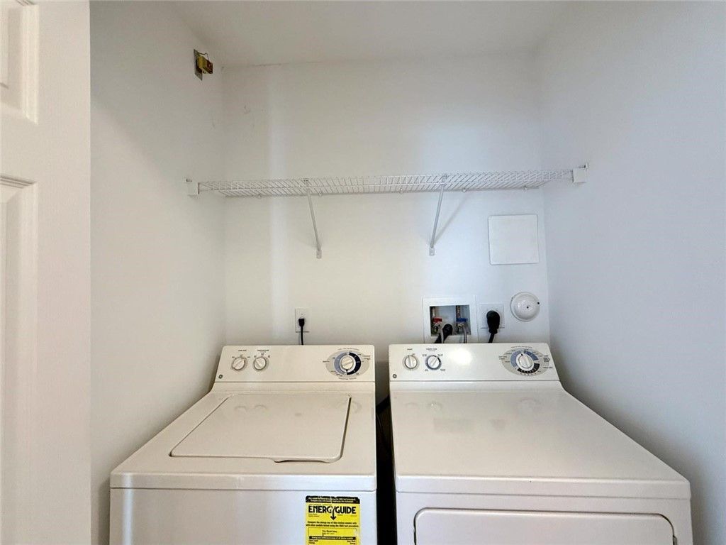 500 7th Square, Unit 102, Vero Beach, FL 32962 Photo