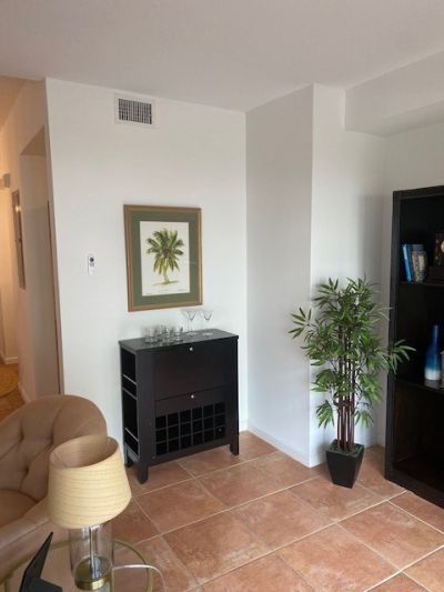 500 7th Square, Unit 102, Vero Beach, FL 32962 Photo