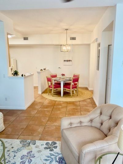 500 7th Square, Unit 102, Vero Beach, FL 32962 Photo