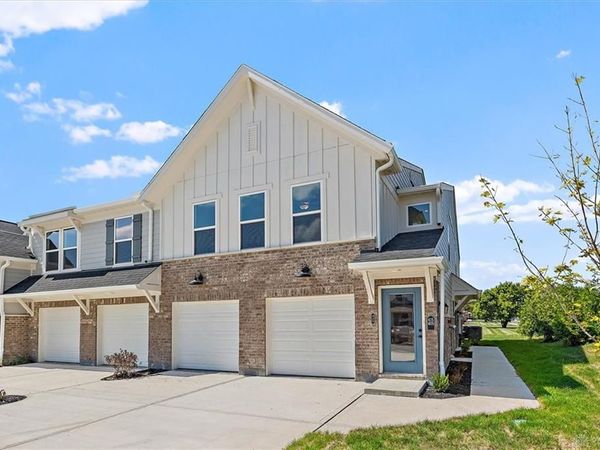 425 Pilot Point, Unit 1-305, Vandalia, OH 45377