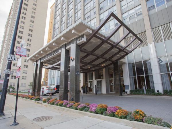 655 W IRVING PARK Road, Unit 5104, Chicago, IL 60613