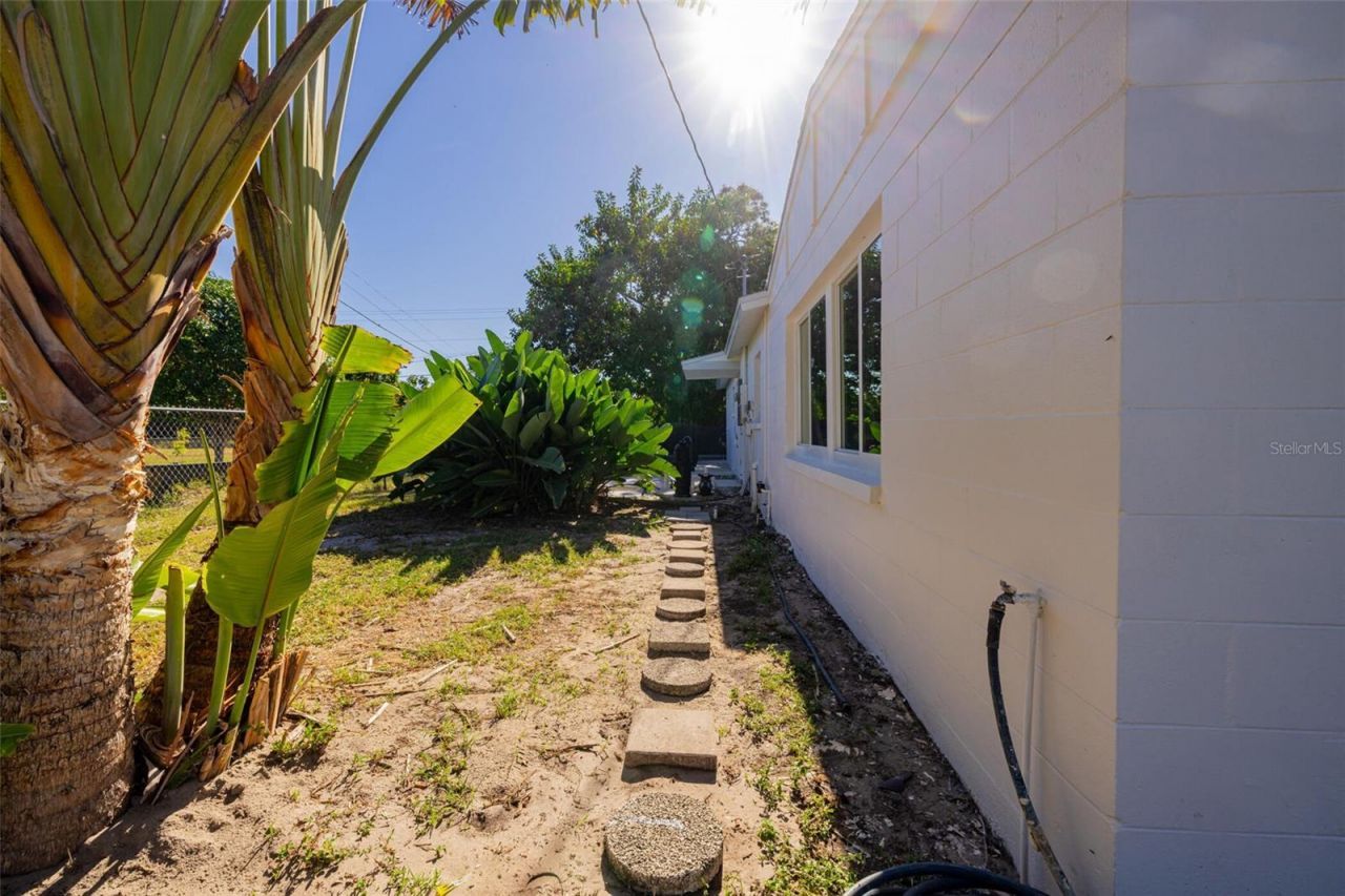 204 Alabama Court, Lehigh Acres, FL 33936 Photo