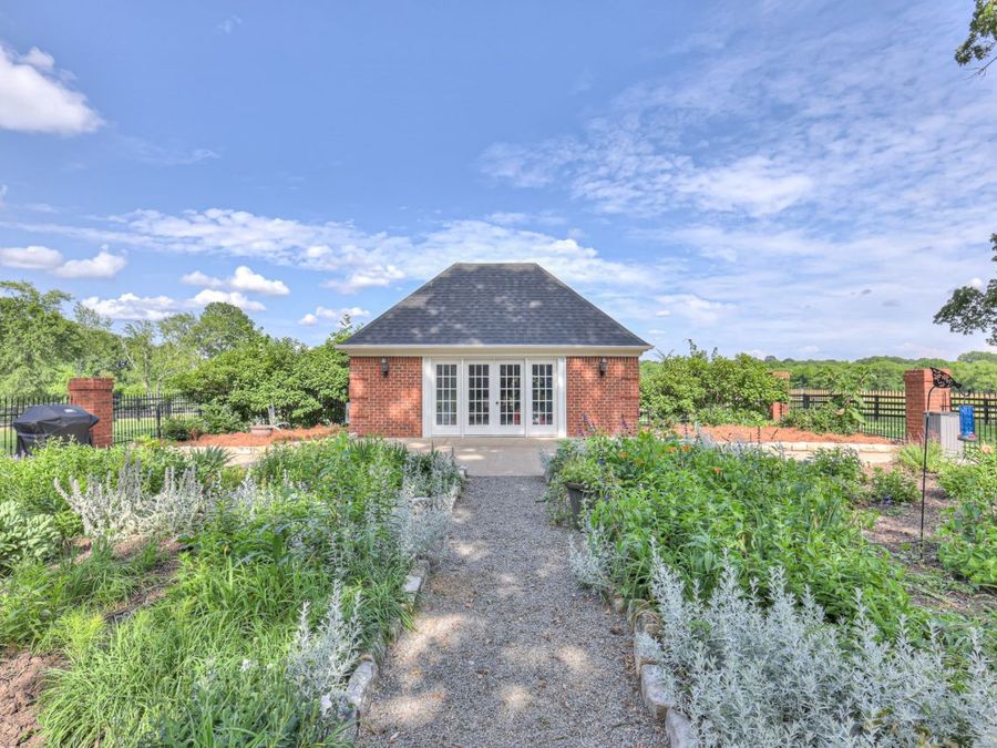 Property Image 61