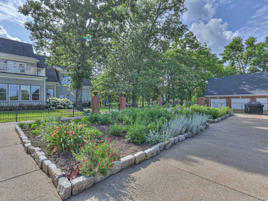 Property Image 62