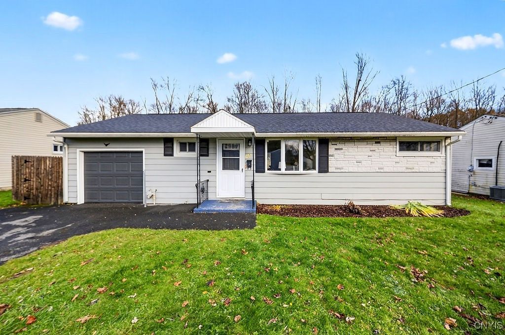 105 Florida Road S, Syracuse, NY 13211 Main Photo