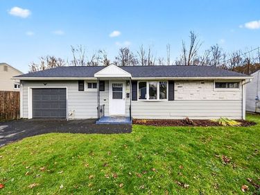 105 Florida Road S, Syracuse, NY 13211