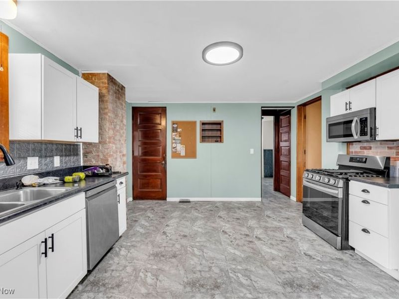 115 W Main Street, New London, OH 44851 Photo 10