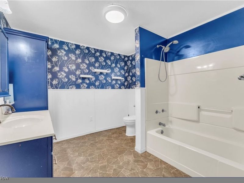 115 W Main Street, New London, OH 44851 Photo 12