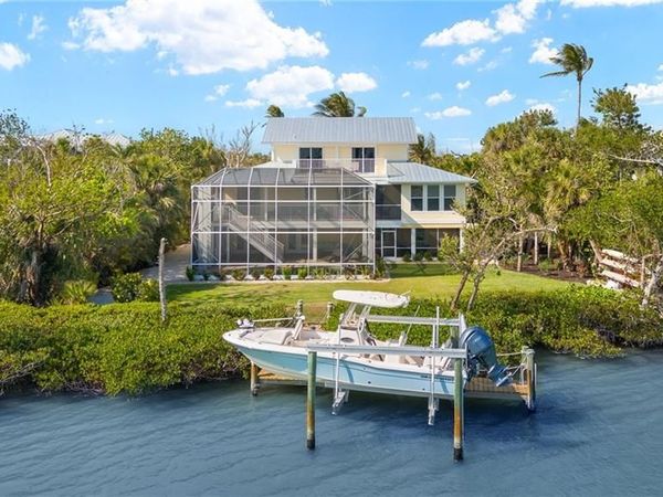 2391 Shop RD, SANIBEL, FL 33957