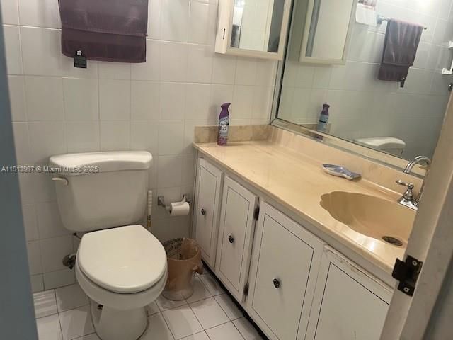 17560 Atlantic Blvd, Unit 116, Sunny Isles Beach, FL 33160 Photo